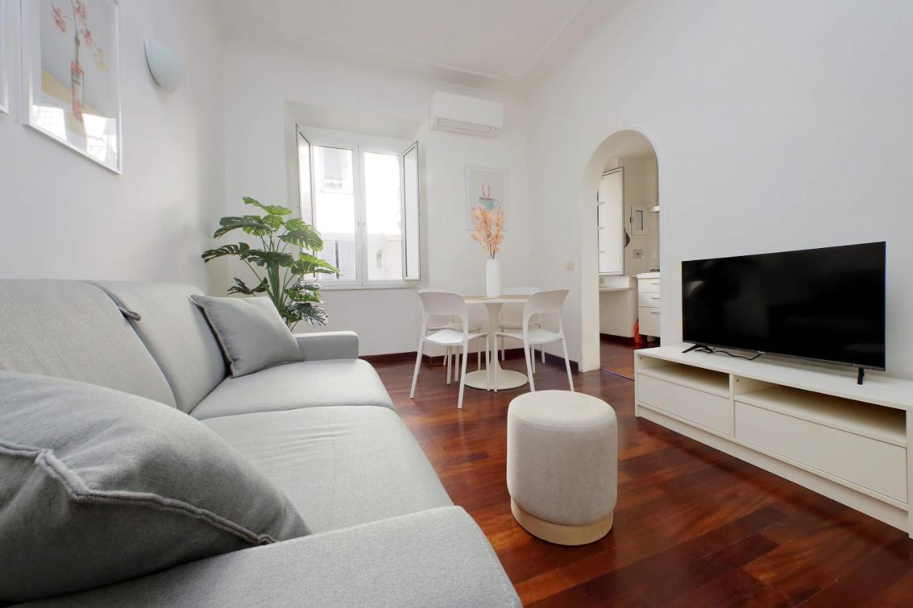 Domus Lou Elegante Appartamento In Trastevere Roma Eksteriør bilde