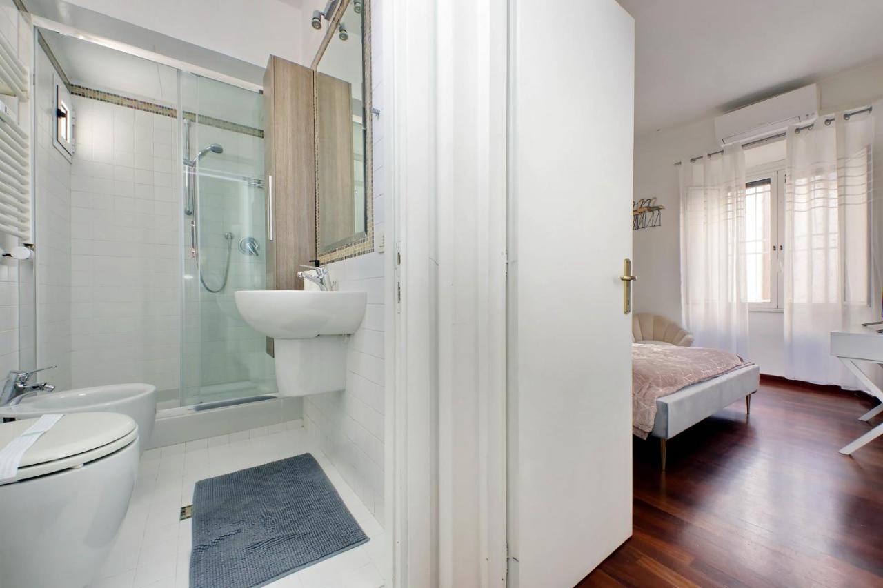 Domus Lou Elegante Appartamento In Trastevere Roma Eksteriør bilde